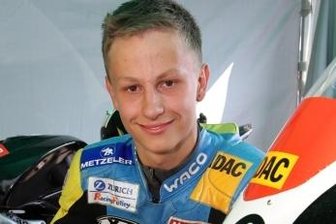 Westsachse verteidigt Führung - Stolzer Sieger auf dem Sachsenring: Christian Stange.
