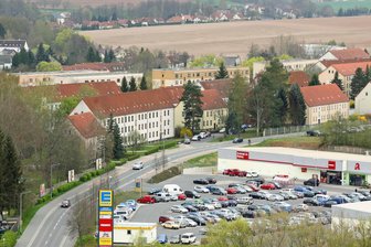 Westsachsen: Gelder für Sommerkino, Aktionen für die Jugend und Nachbarschaftsfeste - Am Fritz-Heckert-Ring in Fraureuth soll es ein Sommerkino geben.