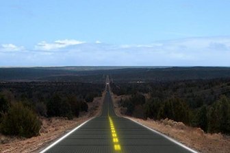 Wettbewerb: Solar-Autos liefern sich ein Rennen -