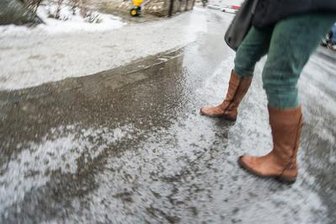 Wetterdienst warnt erneut vor Glatteis - 