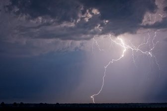 Wetterdienst warnt vor heftigen Gewittern -