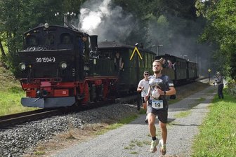 Wettlauf im Preßnitztal: Athleten erneut schneller als Dampfross - 