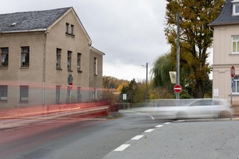 Wichtige Kreuzung in Markneukirchen bis Ende Mai gesperrt - Die Kreuzung Fruchtmarkt/Breite Straße in Markneukirchen wird bis 30. Mai gesperrt. F