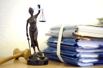 Widerstand bei Coronademo: 63-Jähriger vor Gericht -