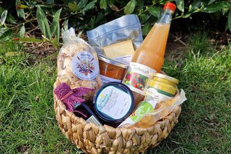 Wie das Zwickauer Land zur Bio-Regio-Modellregion werden will - Ein Korb mit Lebensmitteln, erzeugt in Betrieben im Zwickauer Land. Die Modellregion will das fördern.