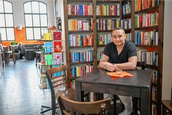 Wie ein Erzgebirger die Gastro-Landschaft in Chemnitz aufmischt - Alexander Krauß hat bereits sein zweites Lokal in Chemnitz übernommen. Seit Anfang Mai betreibt er das "Suppenmaxe" im Industriemuseum. Künftig soll es dort alle zwei Wochen eine After-Work-Lounge mit Fingerfood und Drinks geben.