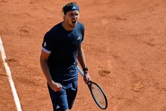 Wie einst Becker: Zverev krönt sich zum Grand-Slam-Champion - Alexander Zverev jubeln nach einem Punktgewinn.
