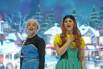 Wie Eiskönigin Elsa das Zwickauer Publikum verzaubert hat: Die schönsten Bilder der Show -