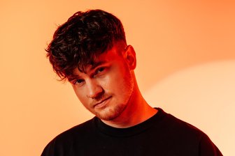 Wie Erzgebirgs-Popstar Toni Kraus sich selbst vergeben konnte - Sehr bei sich: Toni Kraus