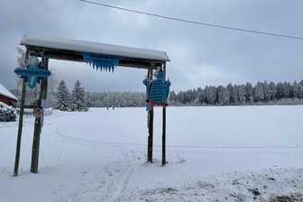 Wie im Märchenwald: So steht es um den Wintersport im Erzgebirge - Im Wintersportort Nassau kann die beleuchtete, 1,2 Kilometer lange Nachtloipe bereits benutzt werden.