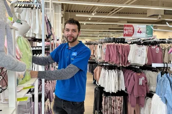 Wie läuft der neue Pepco? Und was sich noch am Häuersteig in Freiberg tut - Philipp Krause leitet den neuen Pepco-Markt am Häuersteig in Freiberg. In das Fachmarktzentrum wird weiter investiert. Nahezu alle Geschäfte sind vermietet.