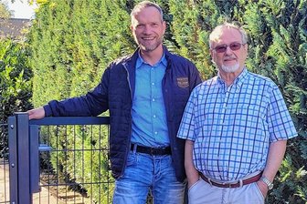 Wie Lichtenstein zwei Nachbarn in Trier verbindet - Folker Schlottmann (rechts) und Thomas Ellwart, heute Nachbarn in Trier, haben mit 37 Jahren Abstand dieselbe Schule in Lichtenstein besucht.