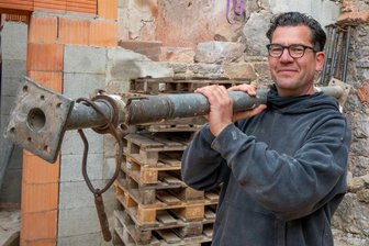 Wie Markus Klitzsch das Ausflugslokal „Bieserner Aue“ bei Rochlitz wiederbelebt - Markus Klitzsch ist jede freie Minute auf der Baustelle. Familie und Freunde helfen ihm dabei. 2027 soll das Ausflugslokal in der Nähe von Rochlitz fertig sein.