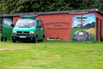 Wie Rechtsextreme Umweltthemen nutzen, um in die bürgerliche Mitte einzudringen - Eines der ältesten rechtsextremen Siedlungsprojekte: Das mecklenburgische Dorf Jamel.