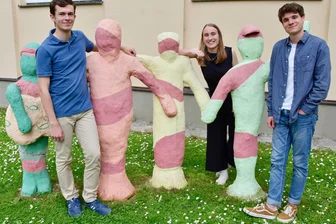 Wie schafft man ein 1,0er-Abi? Drei Absolventen aus Chemnitz geben Tipps - Samuel Bittrich, Anna Sieste und Tobias Oehme vom Evangelischen Schulzentrum haben ein 1,0-Abi in der Tasche.