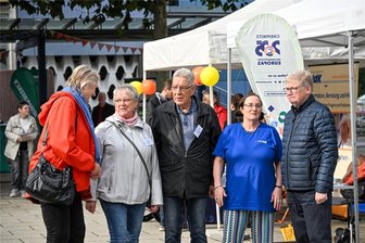 Wie sich Senioren am Chemnitzer Stadtleben beteiligen können - Heidi Becherer, Elke Beier, Bernd Voigtländer, Alexandra Takats und Dietmar Berger sprachen am Rosenhof über Möglichkeiten, wie sich Senioren bei der Kulturhauptstadt beteiligen können.