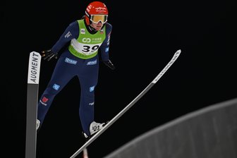 Wie sich Skispringerin Selina Freitag nach ihrem schweren Sturz in Zhangjiakou zurückgekämpft hat - Selina Freitag erlebte bei der Rückkehr auf die Olympiaschanze nahe Peking ein Wechselbad der Gefühle.