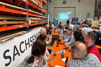 Wie Unternehmer bei frisch gebackener Pizza in Frankenberg Kontakte knüpfen - Rund 50 Unternehmer folgten einer Einladung von Future-Sax und Wirtschaftsjunioren Sachsen und tauschten sich bei Sachsenholz in Dittersbach zum Innovationsmanagement im Mittelstand aus.