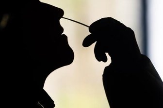 Wie viel Coronatests ab Montag im Erzgebirge kosten - Mit den kostenlosen Corona-Schnelltests für alle ist es ab Montag vorbei. Ausnahmen gelten unter anderen für Menschen, die sich nicht impfen lassen können, und bis 31. Dezember für alle Minderjährigen. 