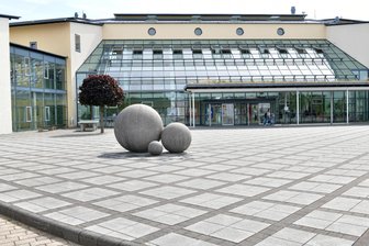 Wie weiter nach der Grundschule?: Das Gymnasium Brand-Erbisdorf stellt sich vor - Das Bernhard-von-Cotta-Gymnasium in Brand-Erbisdorf.