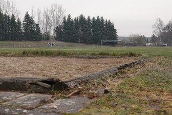 Wieder keine Fördermittel fürs Sandbergstadion - Das Stadion am Sandberg braucht inzwischen mehr als eine Frischekur. Doch für die Sanierung fehlen die Fördermittel.
