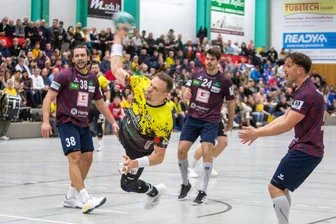 Wieder nicht belohnt: Der SV 04 Oberlosa verliert das nächste Drittliga-Heimspiel gegen Heilbronn-Horkeim - Oberlosas Kapitän Kevin Roch steuerte fünf Treffer zur knappen Niederlage gegen Heilbronn bei.