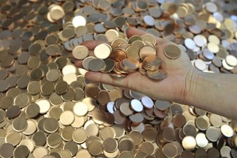 Wiederaufbau nach Großbrand: Saxonia Eurocoin GmbH in Halsbrücke setzt auf moderne Technik - Die Saxonia Euro Coin GmbH stellt in Halsbrücke Rohlinge für Münzen und Medaillen her. Das Unternehmen gehört seit vorigem Jahr zur Freiberger Eurometall GmbH.