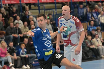 Wiedergutmachung gelingt: Auer Handballer mit Machtdemonstration in Pfullingen - Francisco Pereira gehörte beim 30:19-Kantersieg der Auer gegen Pfullingen zu den besten Werfern des EHV. Sechs Tore steuerte er bei.