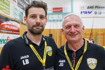 Wieso Trainerlegende Jörg Grüner beim Handball-Drittligisten SV 04 Oberlosa weiter an der Seitenlinie steht - Das Trainerduo beim SV 04 Oberlosa: Ladislav Brykner (links) und Jörg Grüner.