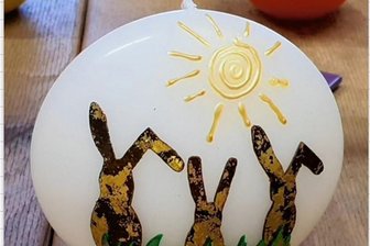 Wilkau-Haßlau: Werkstatt wartet mit Verkauf von Osterkerzen auf - Die Behindertenwerkstatt Wilkau-Haßlau bietet am Mittwoch Osterkerzen zum Verkauf an. 