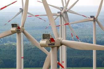 Windkraft-Pläne im Vogtland: So können Bürger bis Anfang Juli Kritik loswerden - Windkraftanlagen in Mecklenburg-Vorpommern: Im Vogtland sollen Flächen für Windenergie neu ausgewiesen werden.
