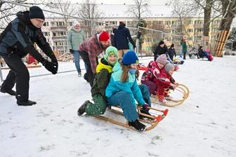 Winter in Chemnitz: Endlich Schnee zum Rodeln und Spaßhaben - 
