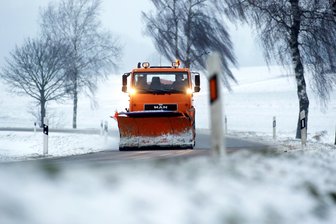 Winterdienst: Landkreis Mittelsachsen sendet 35 Fahrzeuge aus -