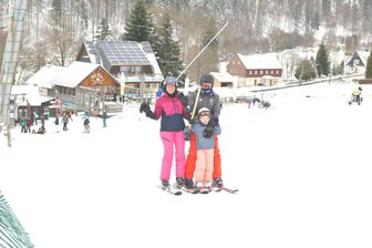 Wintersport am Wochenende? Hier gibts noch Schnee unter den Brettern - Geheimtipp Holzhau: Hier haben Skifahrer kaum Wartezeiten und eine lange Abfahrtsstrecke.