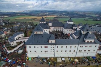 Mehr als 1800 Biker und fast 7500 Besucher waren 2020 zum 49. Wintertreffen der Motorradfahrer auf Schloss Augustusburg gepilgert. Im kommenden Jahr muss die Jubiläumsveranstaltung nun pandemiebedingt ausfallen.