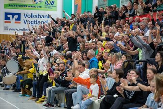 „Wir brauchen Punkte“: SV 04 Oberlosa benötigt die Unterstützung der Fans - Mit dem lautstarken Plauener Publikum will der SV 04 Oberlosa die nächsten Punkte holen.