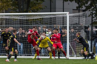 „Wir haben schnell klargemacht, dass wir hier gewinnen werden“: Die Stimmen zum Sieg des FSV Zwickau bei Handwerk Rabenstein - 1200 Fans sahen im Sportpark Rabenstein ein rassiges Pokalspiel, das der FSV Zwickau am Ende klar gewann.
