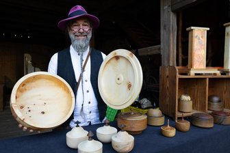 „Wir lieben Landwüst“: Veranstalter des Kunsthandwerkermarktes überrascht mit besonderem Bekenntnis - 