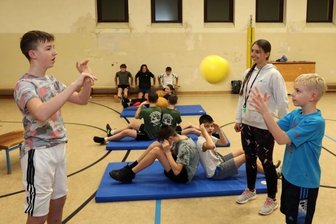 "Wir machen das, was möglich ist" - Die Nachwuchskanuten des KSV Glauchau halten sich mit Kraft-, Konditions- und Koordinationstraining in der Halle fit.