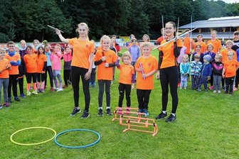 "Wir nehmen alle Kinder mit" - Nachwuchssorgen kennt die Wohnsportgemeinschaft Schwarzenberg-Wildenau in der Leichtathletik nicht. Schon Vorschüler lockt das abwechslungsreiche Spiel- und Spaßtraining an.