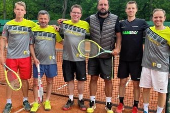"Wir sind absolut zufrieden und stolz" - Starke Truppe: die Spielgemeinschaft Freiberg/Chemnitz mit Milan Fiala, Ondrej Zahraj, Alexander Kreller, Jan Marek, Stefan Schneider und Ronald Kraatz (v.l.). 