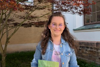 „Wir sind stolz auf sie“: Sophie Herklotz ist Jahrgangsbeste der Oberschule Halsbrücke - Sophie Herklotz gehört zu den Jahrgangsbesten der sächsischen Oberschulen.
