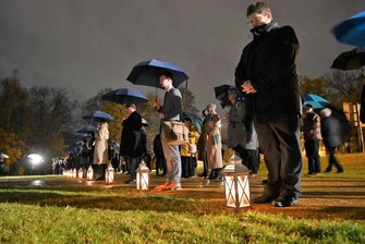 "Wir wollen die Namen nicht vergessen": Zwickau gedenkt der Opfer des NSU -