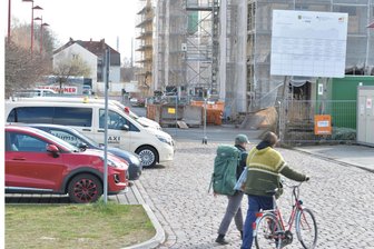 Wird der Freiberger Bahnhof verkauft? Stadtrat steht vor Grundsatzentscheidung - Seit Jahren eine Baustelle: der Bahnhof Freiberg.
