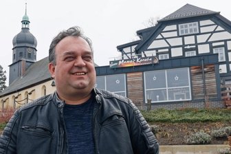 Wirt konzentriert sich auf die Barthmühle - Gastronom Miodrag Djurdjevic gibt nach zwei Jahren in Rodewisch auf. Das Restaurant "Momo's Konoba" am Postplatz hat am Wochenende letztmalig geöffnet. Balkanküche serviert Momo künftig in der Barthmühle.