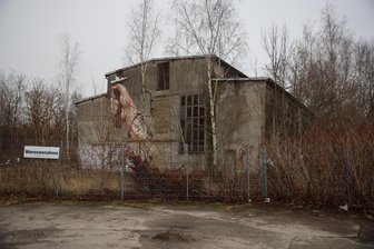 Wirtschaftsjunioren gegen Möbelhaus-Pläne in Zwickau: Zukunft der Innenstadt in Gefahr - 1996 wurde das Eisenwerk geschlossen. Seitdem verfällt das Areal. Zwei Möbelhäuser will ein Investor dort bauen. Doch das ist umstritten.