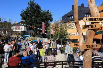 Wo das Erzgebirge am Wochenende feiert: Vom Kartoffelfest über Travestieshow bis zur Krönung einer Königin - Zum Lauterer Vugelbeerfast wird am Wochenende in Lauter-Bernsbach viel geboten.