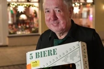 Wo das Weihnachtsgans-Essen am Feiertag abgeholt wird - Lutz Rupprecht will seine Gaststätte "Pubagai" vorübergehend ab 24. Dezember schließen. Er bietet Biere zur Mitnahme an.
