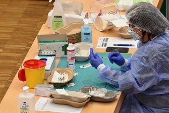 Wo es in Limbach-Oberfrohna und Umgebung die Corona-Schutzimpfung gibt - In der Stadthalle in Limbach-Oberfrohna wird diese Woche bis einschließlich Samstag geimpft. 
