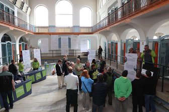 Wo im Erzgebirge in einem denkmalgeschützten Bad heute ein Heizkraftwerk steckt - Besonders gefragt waren am Sonnabend die Führungen durchs Annaberger Stadtbad.
